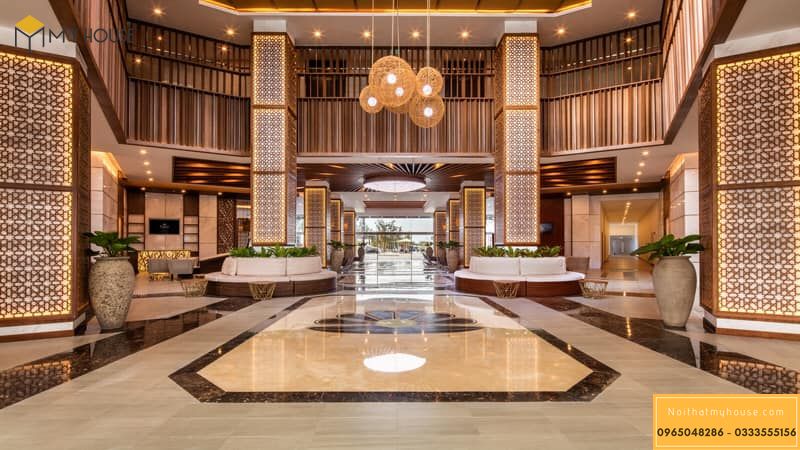 Vẻ hào nhoáng và tráng lệ của sảnh khách sạn 5 sao kiểu Pháp tại Đà Nẵng