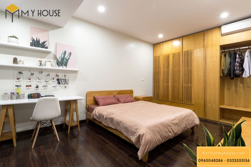 Phòng ngủ của con thiết kế đồng điệu với các phòng khác trong nhà và có màu sắc trẻ trung, tươi sáng hơn.