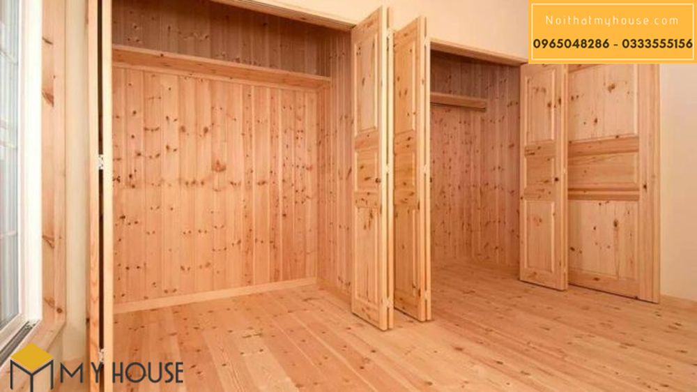 Phòng được làm bằng gỗ thông đỏ