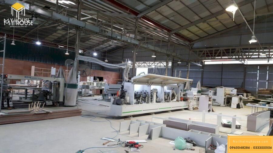 Xưởng sản xuất đồ gỗ nội thất văn phòng chuyên nghiệp tại Hà Nội _ View 9