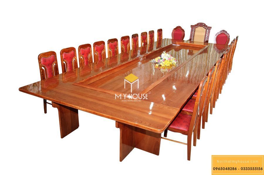 Chất liệu bàn họp nên chọn bàn làm gỗ công nghiệp cao cấp