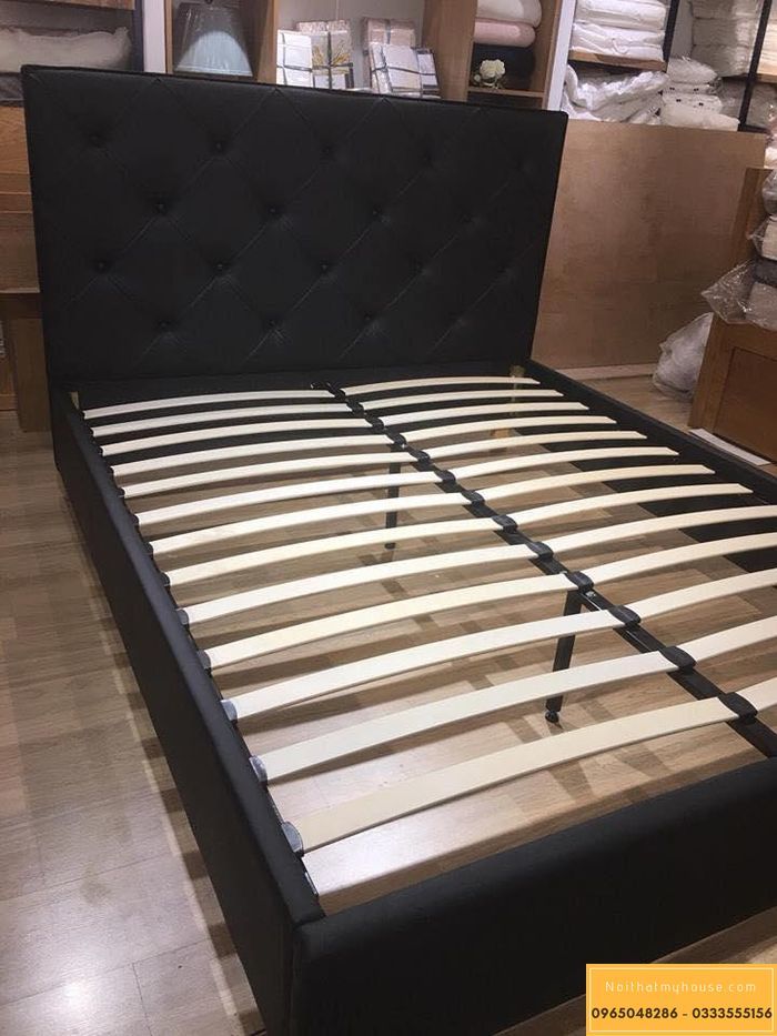 Mẫu giường ngủ bọc da sản xuất tại xưởng - M3